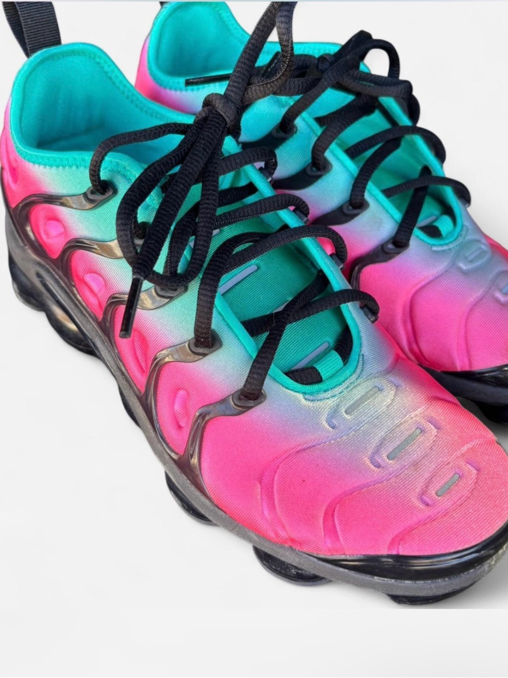 Women’s Nike Vapormax Plus size 8